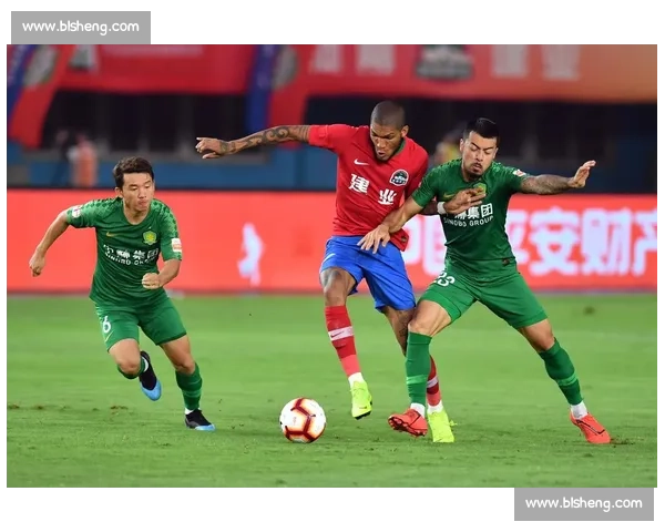 广州恒大迎战河南建业中超焦点之战看点全面解析血拼争胜前景与战术布局